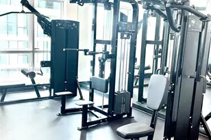 300 S Biscayne Blvd, Miami, FL 33131 - Photo 27