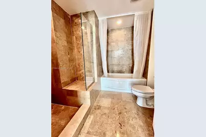 300 S Biscayne Blvd #T-2012, Miami, FL 33131 - Photo 9