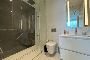 300 Biscayne Blvd Way, Miami, FL 33131 - Photo 15