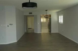 13705 SW 12th St, Pembroke Pines, FL 33027 - Photo 25