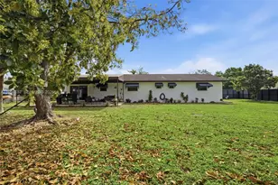 28500 SW 161st Ave, Homestead, FL 33033 - Photo 9