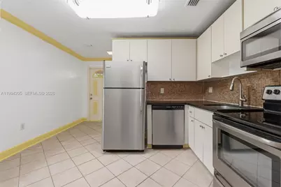3147 McDonald St, Miami, FL 33133 - Photo 9