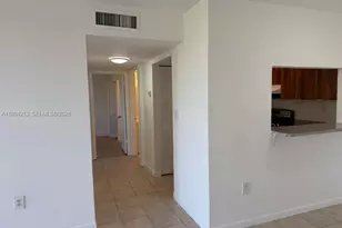 8185 NW 7th St, Miami, FL 33126 - Photo 13