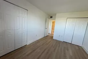 8185 NW 7th St, Miami, FL 33126 - Photo 17