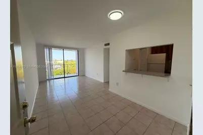 8185 NW 7th St #517, Miami, FL 33126 - Photo 9