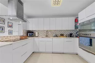 100 Bayview Dr, Sunny Isles Beach, FL 33160 - Photo 17