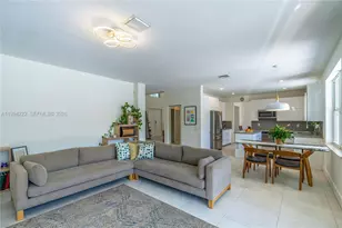 910 Sunflower Cir, Weston, FL 33327 - Photo 17