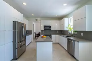 910 Sunflower Cir, Weston, FL 33327 - Photo 13