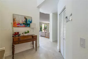 910 Sunflower Cir, Weston, FL 33327 - Photo 11