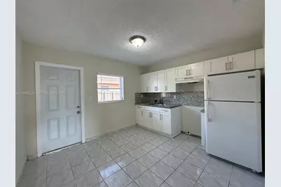11346 SW 2nd St #Front, Sweetwater, FL 33174 - Photo 3
