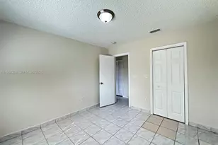 11346 SW 2nd St, Sweetwater, FL 33174 - Photo 5