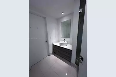121 NE 34th St #2311, Miami, FL 33137 - Photo 17
