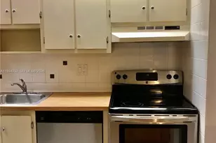 9753 W McNab Rd, Tamarac, FL 33321 - Photo 5