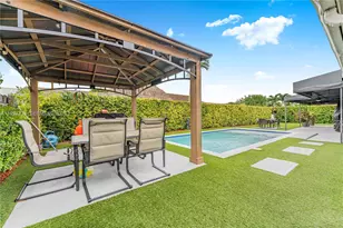 2385 SW 131st Pl, Miami, FL 33175 - Photo 23