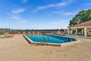 109 Lake Emerald Dr, Oakland Park, FL 33309 - Photo 11