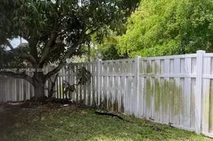 2201 NW 81st Ave, Sunrise, FL 33322 - Photo 11