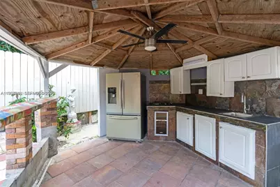 3800 Charles Ter, Miami, FL 33133 - Photo 13