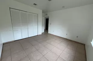 14140 NE 2nd Ct, Miami, FL 33161 - Photo 9