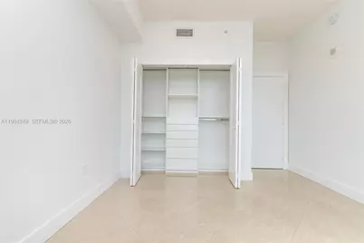 31 SE 5th St #3914, Miami, FL 33131 - Photo 19