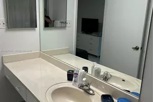 17801 N Bay Rd, Sunny Isles Beach, FL 33160 - Photo 7