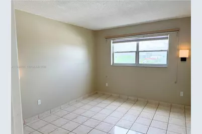 3640 NW 9th St #505, Miami, FL 33125 - Photo 9