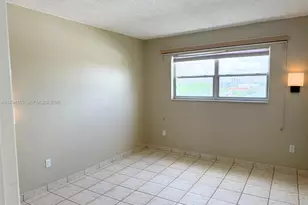 3640 NW 9th St, Miami, FL 33125 - Photo 9