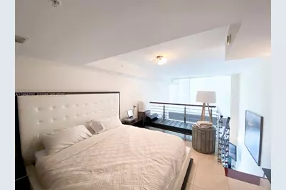 41 SE 5th St #1006, Miami, FL 33131 - Photo 3