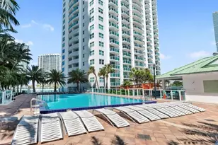 41 SE 5th St, Miami, FL 33131 - Photo 11