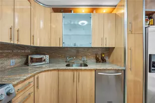 20379 W Country Club Dr, Aventura, FL 33180 - Photo 11