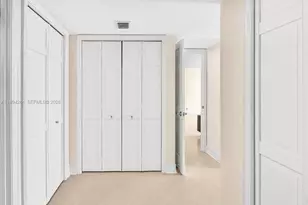20379 W Country Club Dr, Aventura, FL 33180 - Photo 23