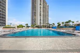 20379 W Country Club Dr, Aventura, FL 33180 - Photo 29