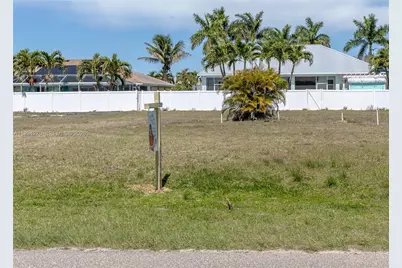 2115 SW 30th St, Cape Coral, FL 33914 - Photo 3