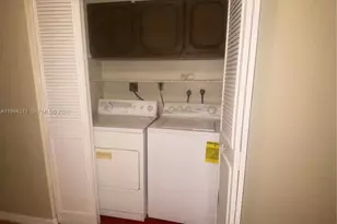 2627 NW 47th Terrace, Lauderdale Lakes, FL 33313 - Photo 17