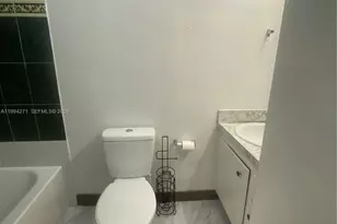 2627 NW 47th Terrace, Lauderdale Lakes, FL 33313 - Photo 9