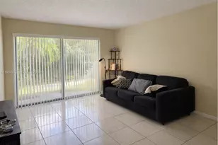 1090 NE 129th St, North Miami, FL 33161 - Photo 3