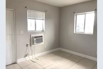 1940 Washington Ave #11, Opa Locka, FL 33054 - Photo 7