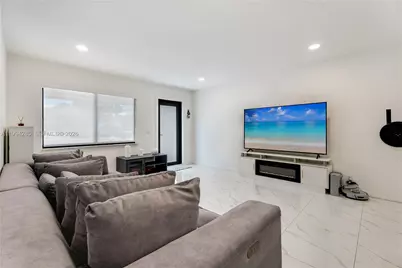 5635 Pierce St, Hollywood, FL 33021 - Photo 13