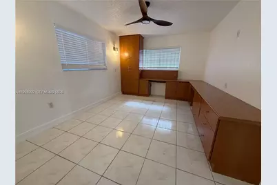 2565 W 56th St #101, Hialeah, FL 33016 - Photo 5