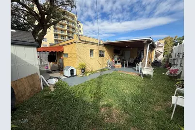 3674 SW 25th St, Miami, FL 33133 - Photo 15
