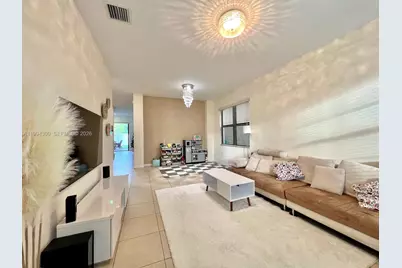 649 NE 191st St, Miami, FL 33179 - Photo 9