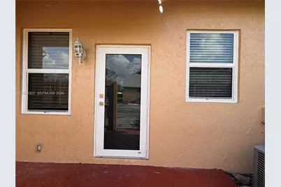 6702 NW 190th St #6702, Hialeah, FL 33015 - Photo 3