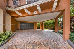 3471 Main Hwy, Miami, FL 33133 - Photo 3