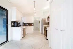 524 Village Lake Dr, Weston, FL 33326 - Photo 15