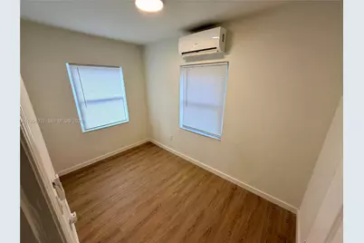 255 NW 32nd St #1, Miami, FL 33127 - Photo 9