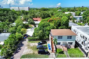 255 NW 32nd St, Miami, FL 33127 - Photo 15