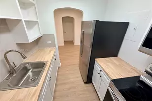 255 NW 32nd St, Miami, FL 33127 - Photo 5