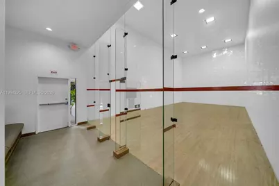 1000 Quayside Ter #707, Miami, FL 33138 - Photo 37