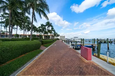 1000 Quayside Ter #707, Miami, FL 33138 - Photo 45