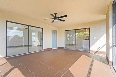 4843 NW 95th Ave, Sunrise, FL 33351 - Photo 7