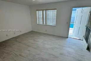 30 SE 4th Ave, Hallandale Beach, FL 33009 - Photo 3